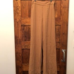 Aritzia Babaton Pant *NEVER WORN*